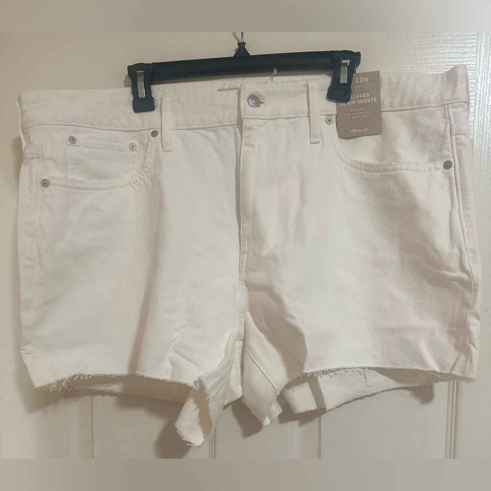 NWT MADEWELL Plus Relaxed Tile White Relaxed Denim Shorts. Size‎ 18W.